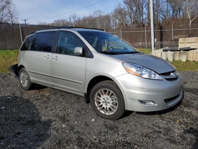 5TDBK22C28S012567 - 2008 TOYOTA SIENNA XLE SILVER photo 4