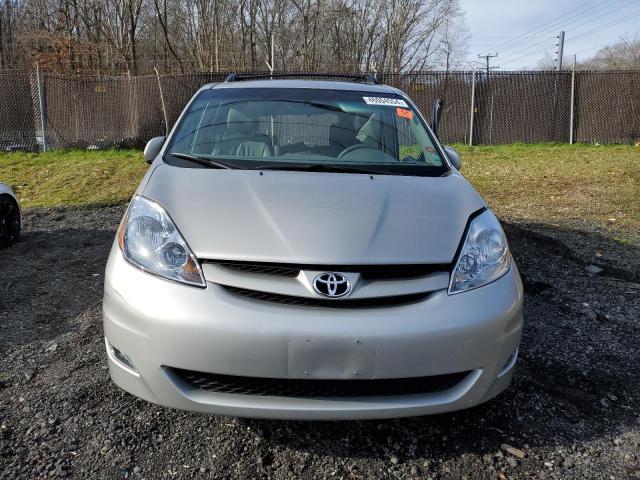 5TDBK22C28S012567 - 2008 TOYOTA SIENNA XLE SILVER photo 5