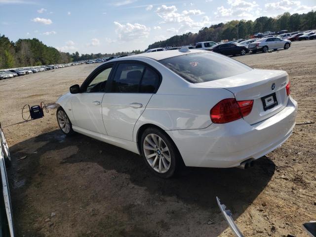 WBAPH7C52BE676931 - 2011 BMW 328 I WHITE photo 2