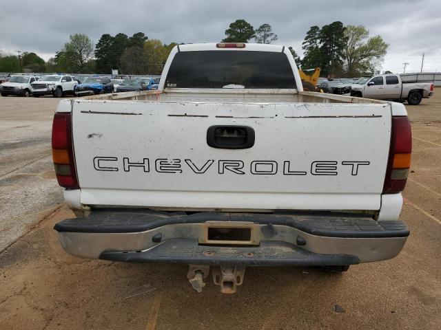 1GCHC23U82F247769 - 2002 CHEVROLET SILVERADO C2500 HEAVY DUTY WHITE photo 6