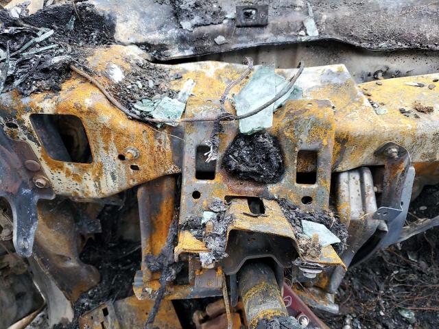 3GSCL53768S560527 - 2008 SATURN VUE XR BURN photo 9