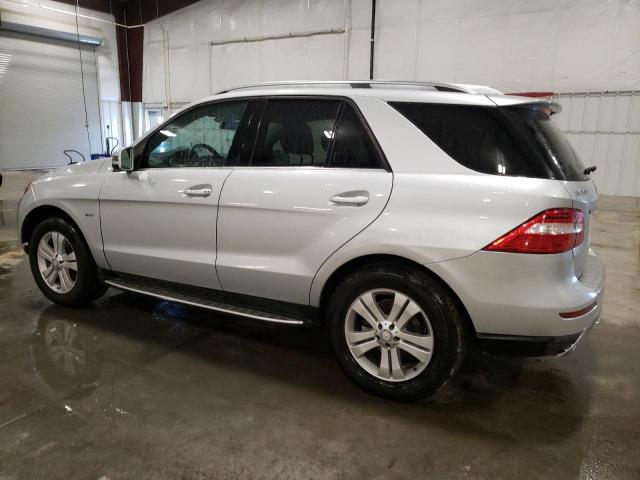 4JGDA5HB2CA043346 - 2012 MERCEDES-BENZ ML 350 4MATIC SILVER photo 2