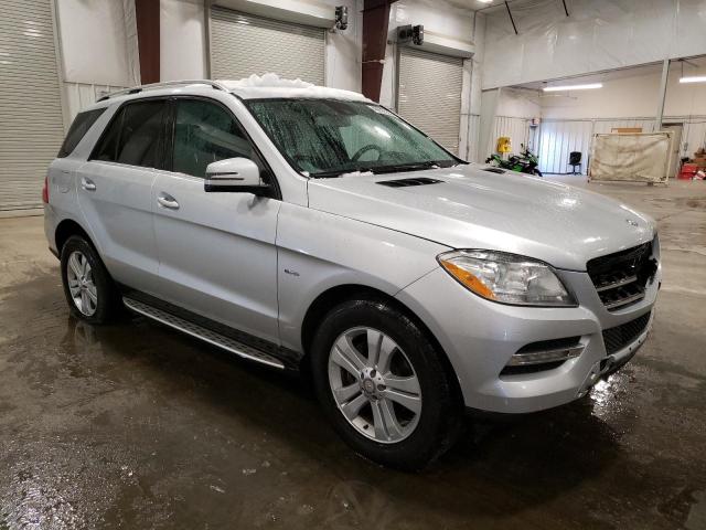 4JGDA5HB2CA043346 - 2012 MERCEDES-BENZ ML 350 4MATIC SILVER photo 4