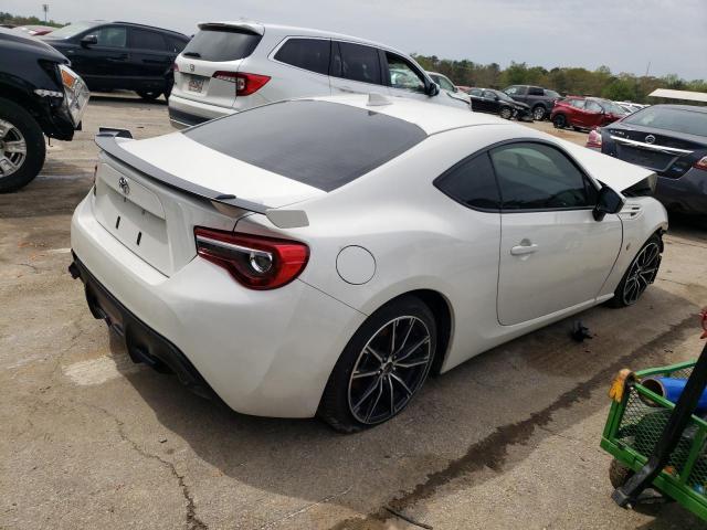 JF1ZNAE19L8753022 - 2020 TOYOTA 86 GT WHITE photo 3