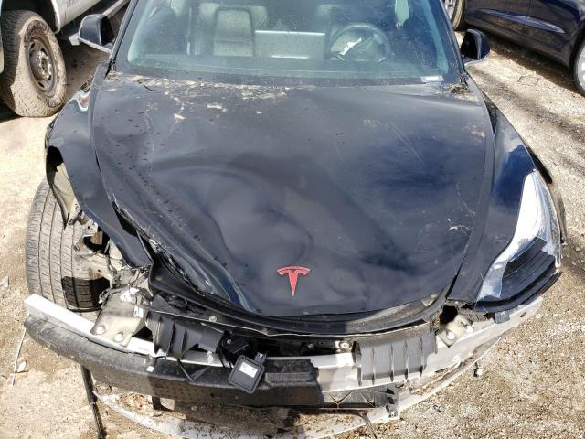 5YJ3E1EA7JF098646 - 2018 TESLA MODEL 3 BLACK photo 11