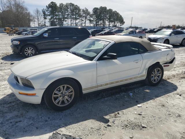 1ZVFT84N865151456 - 2006 FORD MUSTANG WHITE photo 1