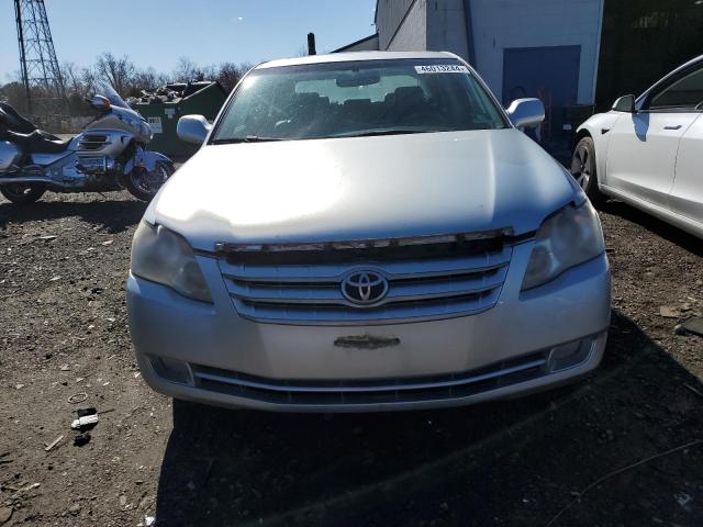 4T1BK36B85U048385 - 2005 TOYOTA AVALON XL SILVER photo 5