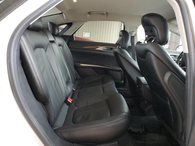 3LN6L2G92FR617356 - 2015 LINCOLN MKZ WHITE photo 10