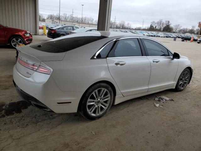 3LN6L2G92FR617356 - 2015 LINCOLN MKZ WHITE photo 3