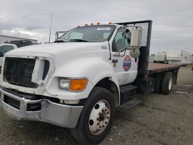 3FRNF65E86V286825 - 2006 FORD F650 SUPER DUTY WHITE photo 2