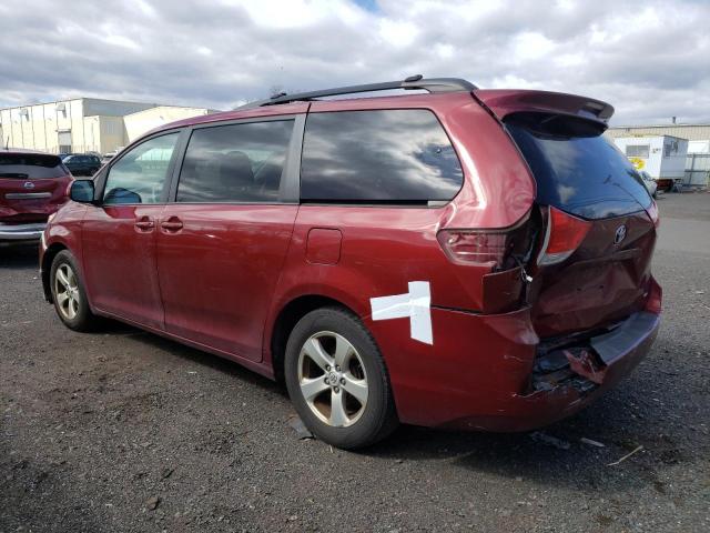 5TDKK3DC0DS328367 - 2013 TOYOTA SIENNA LE BURGUNDY photo 2