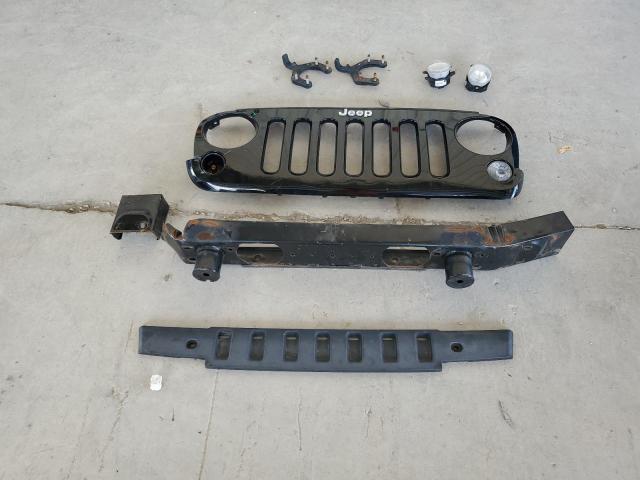 1C4GJWAG2JL921677 - 2018 JEEP WRANGLER SPORT 黑色 照片 12