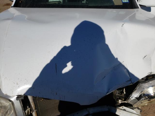 2CKDL63F876047167 - 2007 PONTIAC TORRENT WHITE photo 7