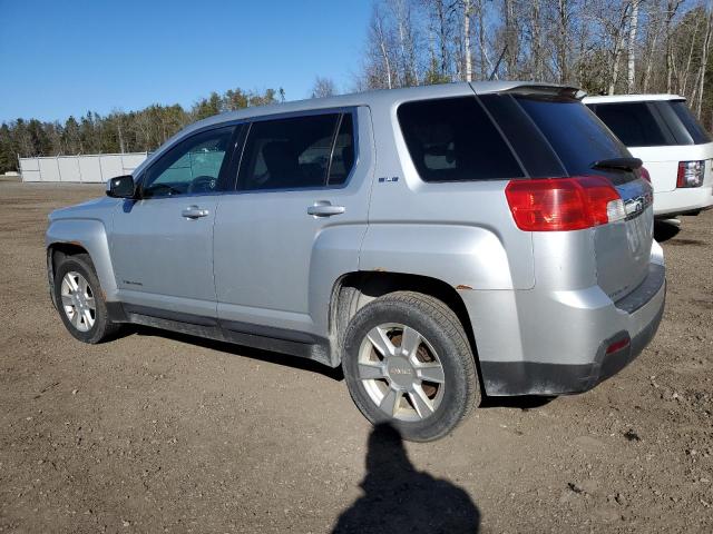 2GKFLREK2D6218135 - 2013 GMC TERRAIN SLE SILVER photo 2