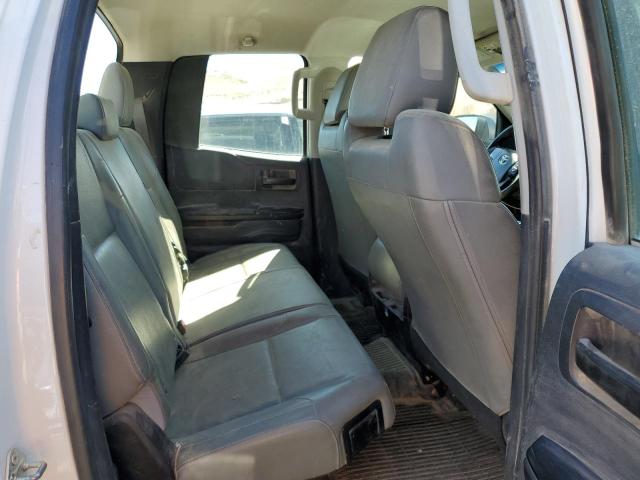 5TFUM5F15EX052273 - 2014 TOYOTA TUNDRA DOUBLE CAB SR/SR5 WHITE photo 10