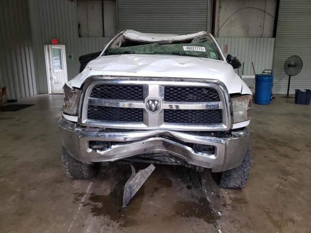 3C6UR5DL4HG652210 - 2017 RAM 2500 SLT თეთრი ფოტო 5