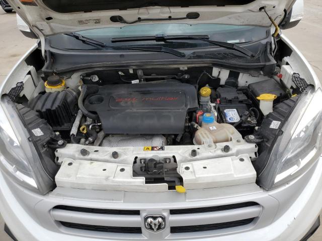 ZFBERFBB3H6E66369 - 2017 RAM PROMASTER SLT 白色 照片 11