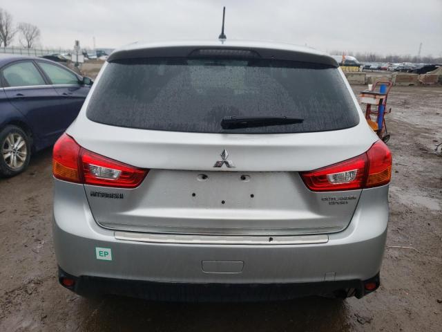 4A4AP3AU1EE003558 - 2014 MITSUBISHI OUTLANDER ES SILVER photo 6