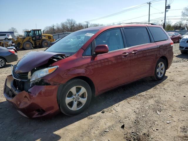 2011 TOYOTA SIENNA LE, 