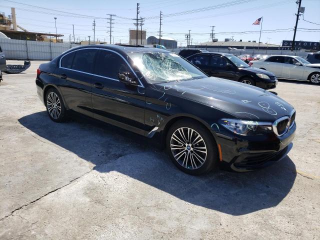 WBAJA9C5XKB389750 - 2019 BMW 530E BLACK photo 4