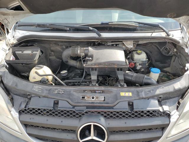 WD3PE8CCXC5707404 - 2012 MERCEDES-BENZ SPRINTER 2500 SILVER photo 11