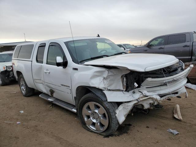 1GTR2WE36BZ304374 - 2011 GMC SIERRA K1500 SLT WHITE photo 4