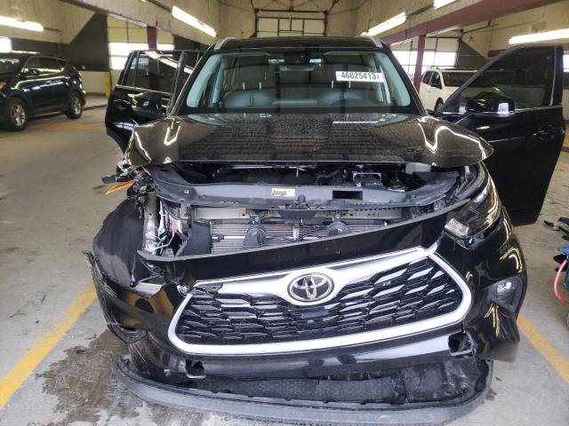 5TDGZRBH5NS196825 - 2022 TOYOTA HIGHLANDER XLE 黑色 照片 5