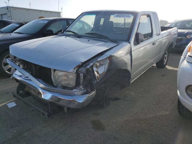 1N6DD26S8YC436872 - 2000 NISSAN FRONTIER KING CAB XE SILVER photo 1