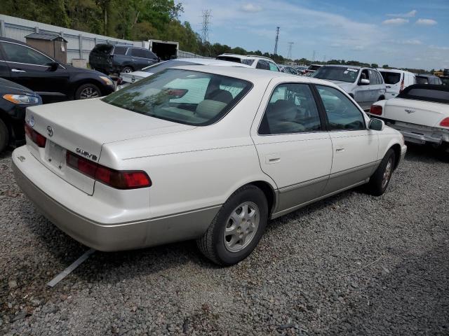 JT2BG28K8X0360027 - 1999 TOYOTA CAMRY LE WHITE photo 3