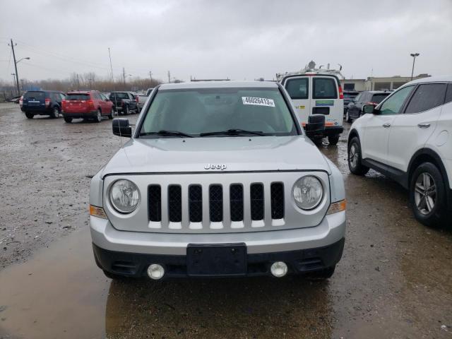 1C4NJPFA3DD260693 - 2013 JEEP PATRIOT LATITUDE SILVER photo 5