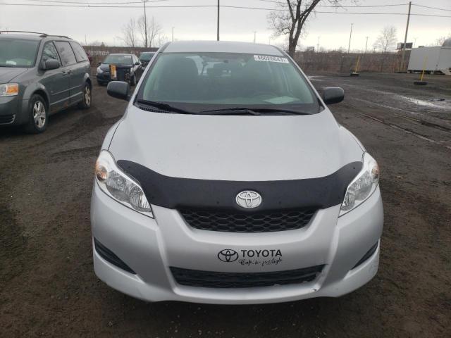 2T1KU4EE9EC130347 - 2014 TOYOTA MATRIX BASE SILVER photo 5