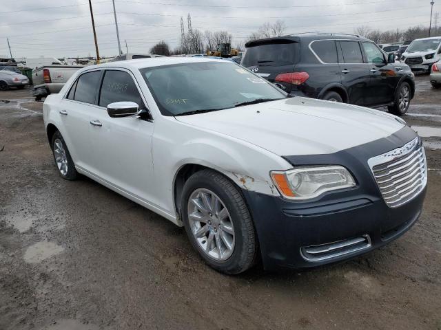 2C3CA5CGXBH592414 - 2011 CHRYSLER 300 LIMITED WHITE photo 4