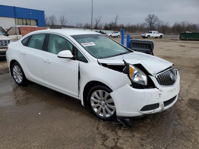 1G4PP5SK5G4105749 - 2016 BUICK VERANO WHITE photo 4