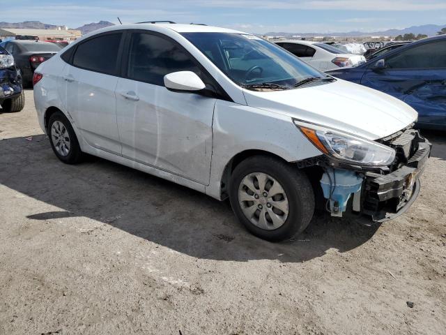 KMHCT4AE4GU118296 - 2016 HYUNDAI ACCENT SE WHITE photo 4