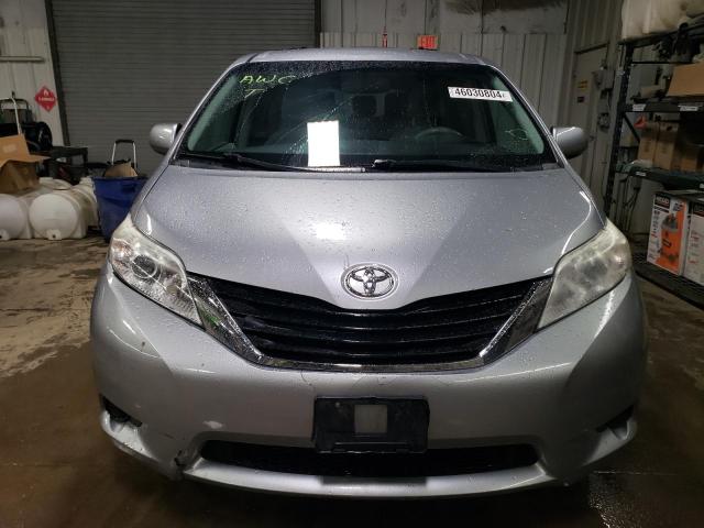 5TDKK3DC7BS010968 - 2011 TOYOTA SIENNA LE SILVER photo 5