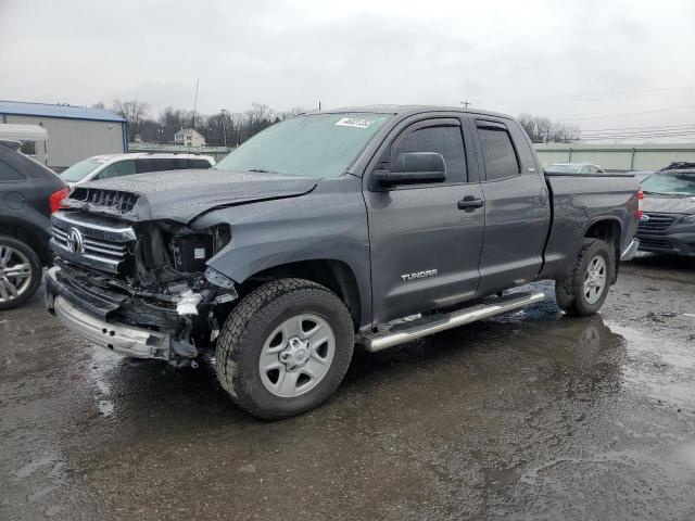 5TFUM5F11HX071374 - 2017 TOYOTA TUNDRA DOUBLE CAB SR/SR5 GRAY photo 1