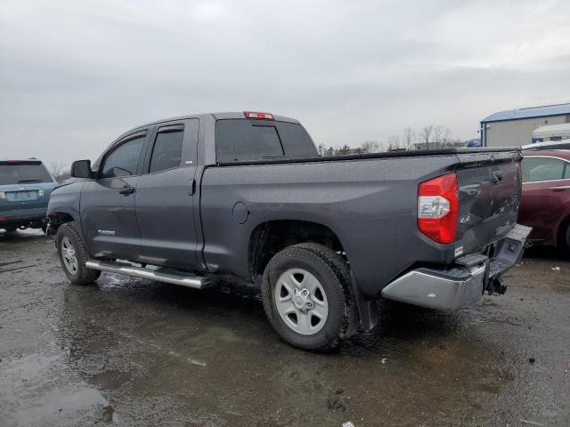 5TFUM5F11HX071374 - 2017 TOYOTA TUNDRA DOUBLE CAB SR/SR5 GRAY photo 2