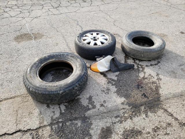 2A4GP54L96R868888 - 2006 CHRYSLER TOWN & COU TOURING 银色 照片 13