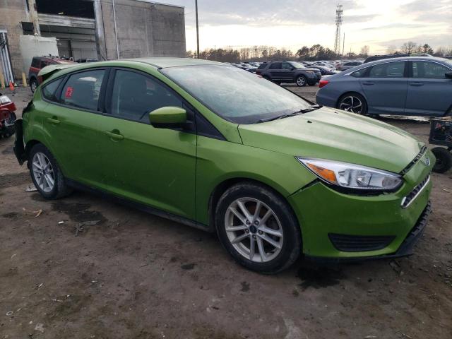 1FADP3K25JL257643 - 2018 FORD FOCUS SE GREEN photo 4