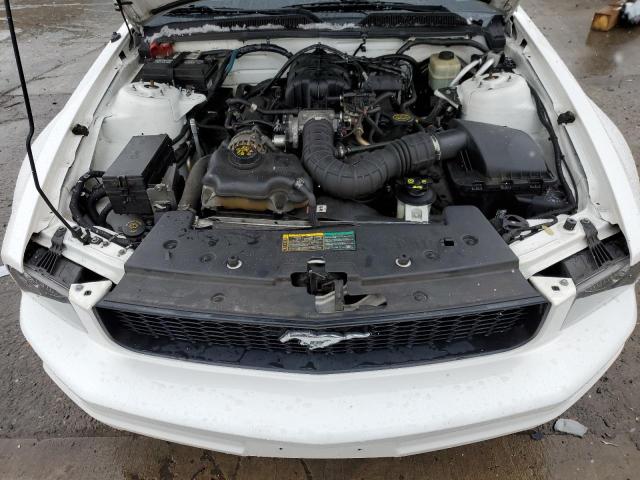 1ZVFT80N865199920 - 2006 FORD MUSTANG WHITE photo 11