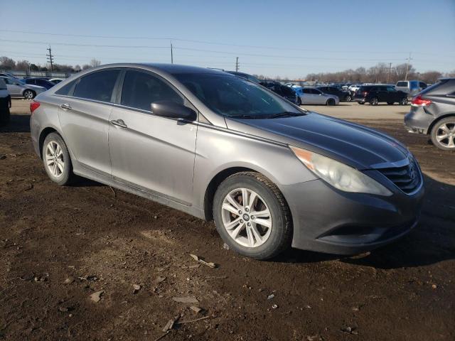 5NPEB4AC2BH023110 - 2011 HYUNDAI SONATA GLS SILVER photo 4