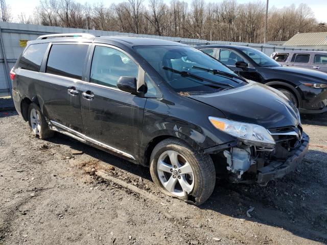 5TDKZ3DCXKS006084 - 2019 TOYOTA SIENNA LE BLACK photo 4