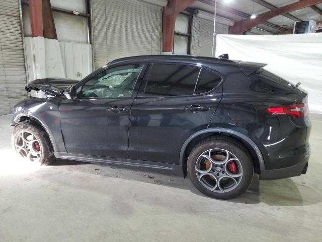 ZASPAKBNXN7D46885 - 2022 ALFA ROMEO STELVIO TI BLACK photo 2