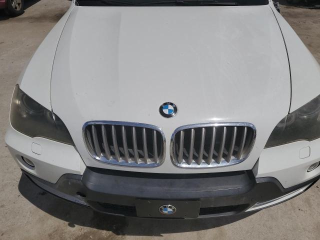 5UXFE8C55AL311939 - 2010 BMW X5 XDRIVE48I Biały zdjęcie 11