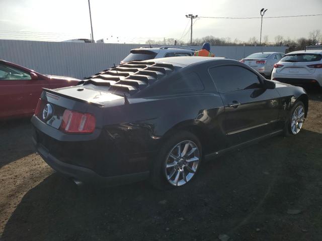 1ZVBP8AM8B5147464 - 2011 FORD MUSTANG BLACK photo 3