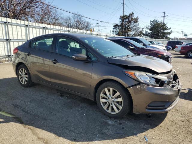 KNAFX4A6XE5225775 - 2014 KIA FORTE LX BROWN photo 4