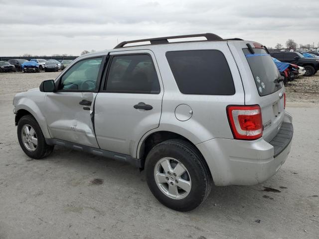 1FMCU0DG7BKB40865 - 2011 FORD ESCAPE XLT SILVER photo 2