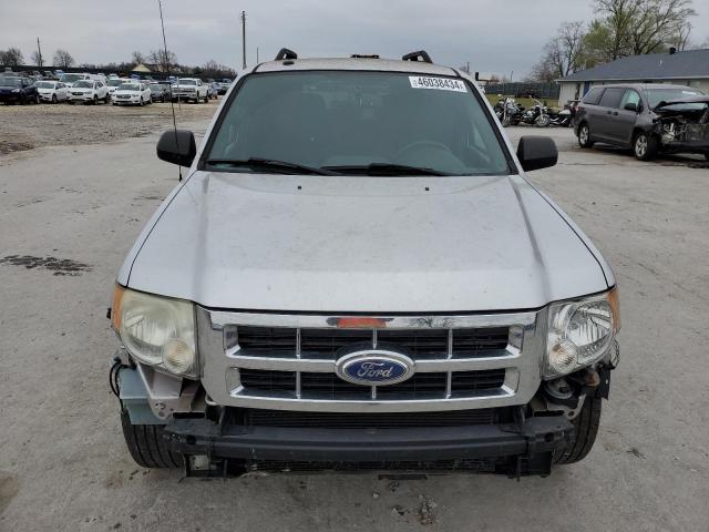 1FMCU0DG7BKB40865 - 2011 FORD ESCAPE XLT SILVER photo 5