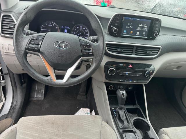 KM8J2CA47KU870198 - 2019 HYUNDAI TUCSON SE SILVER photo 9