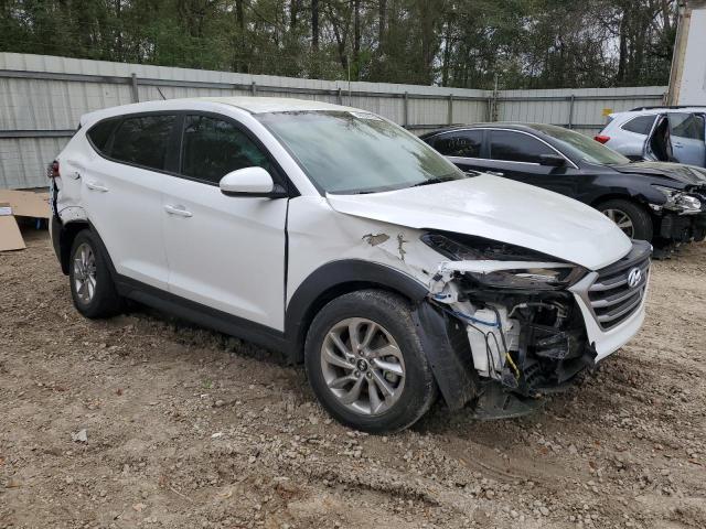 KM8J23A45JU726055 - 2018 HYUNDAI TUCSON SE WHITE photo 4